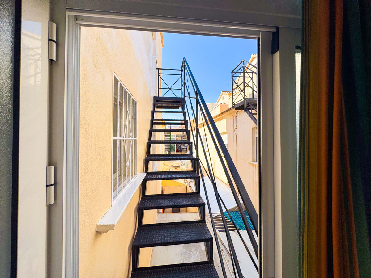 Se vende Bungalow de 2 dormitorios en Costa Blanca, Alicante, España