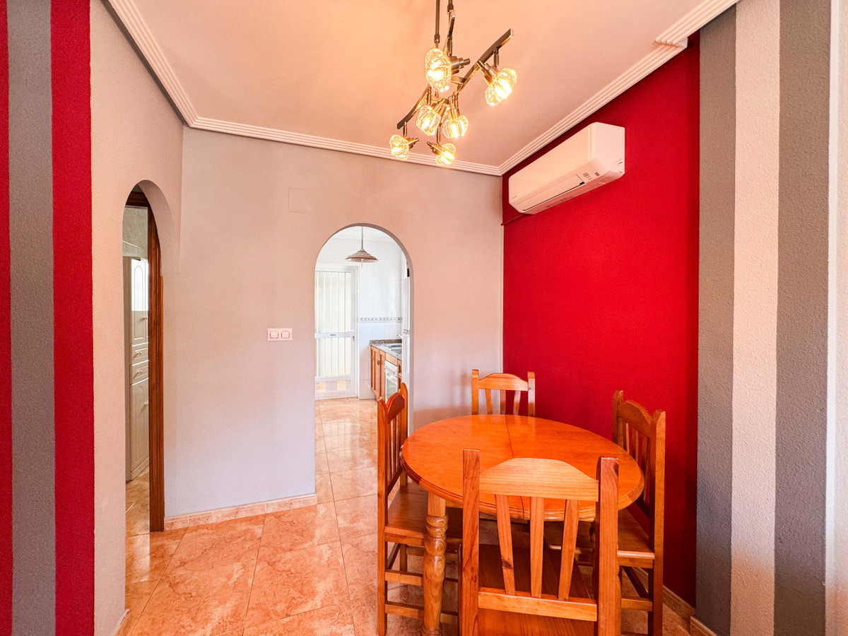 Se vende Bungalow de 2 dormitorios en Costa Blanca, Alicante, España