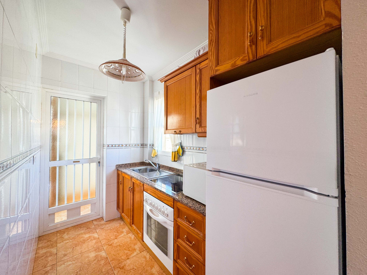 Se vende Bungalow de 2 dormitorios en Costa Blanca, Alicante, España