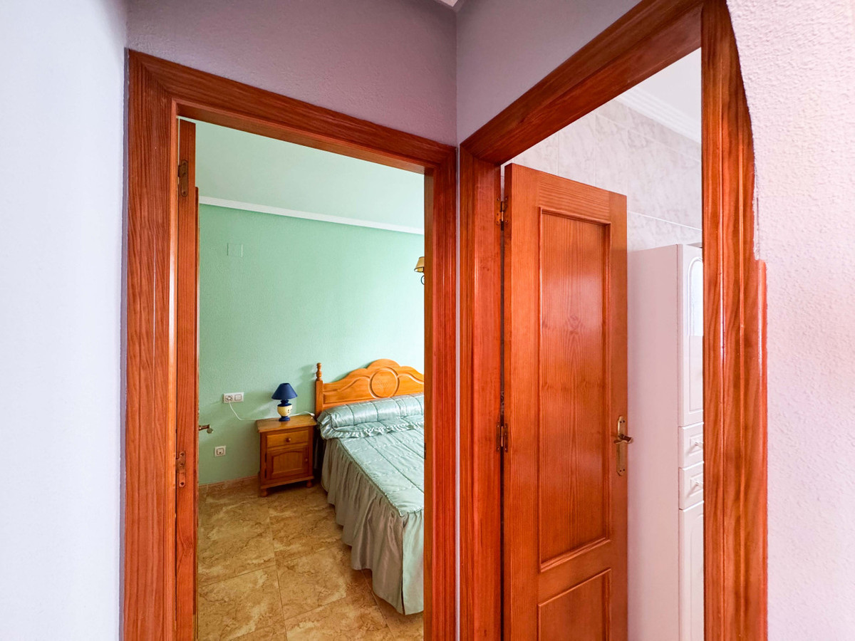 Se vende Bungalow de 2 dormitorios en Costa Blanca, Alicante, España