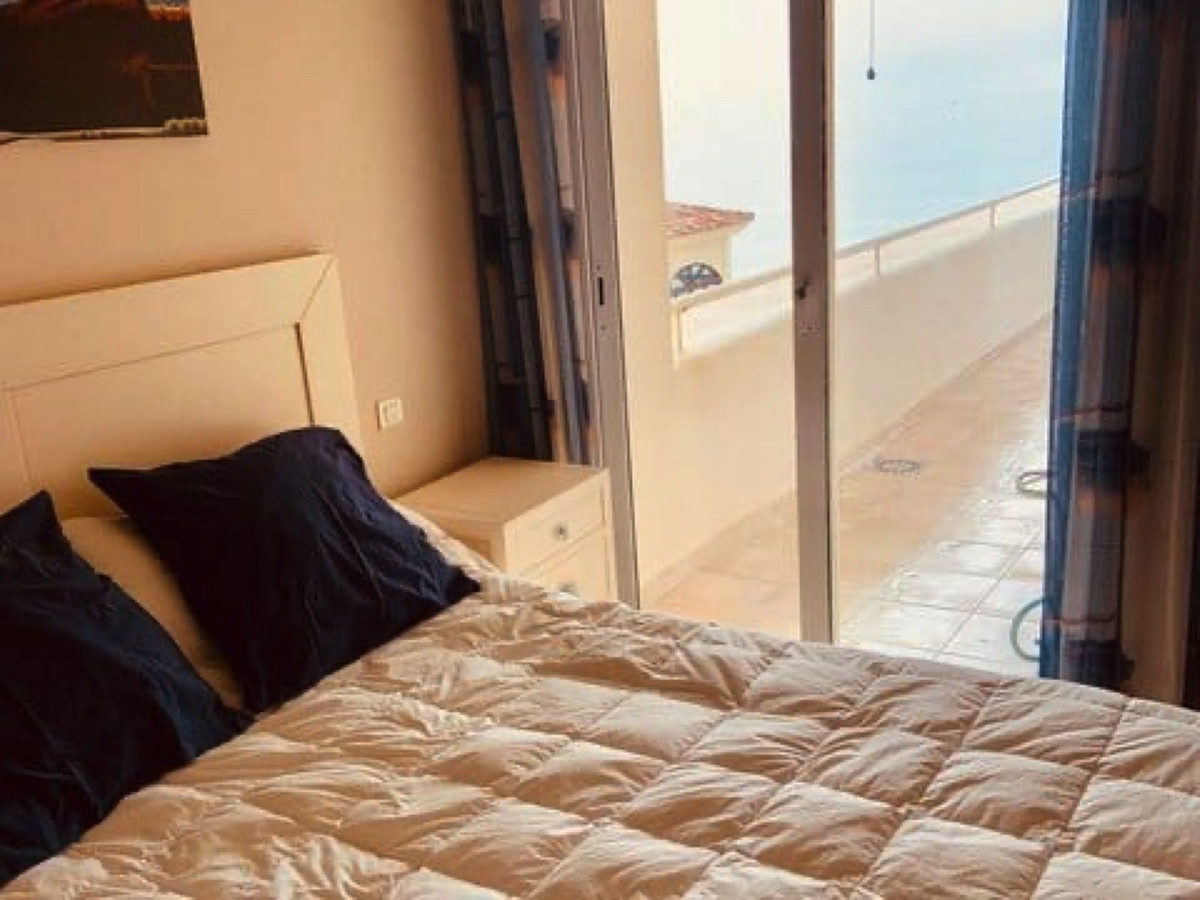 2 Bed Apartment for sale in Estepona Costa Del Sol, Málaga, Spain