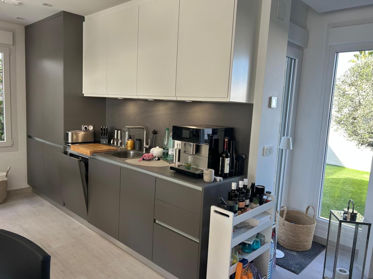 Se vende Villa - Chalet de 3 dormitorios en Costa Blanca, Alicante, España
