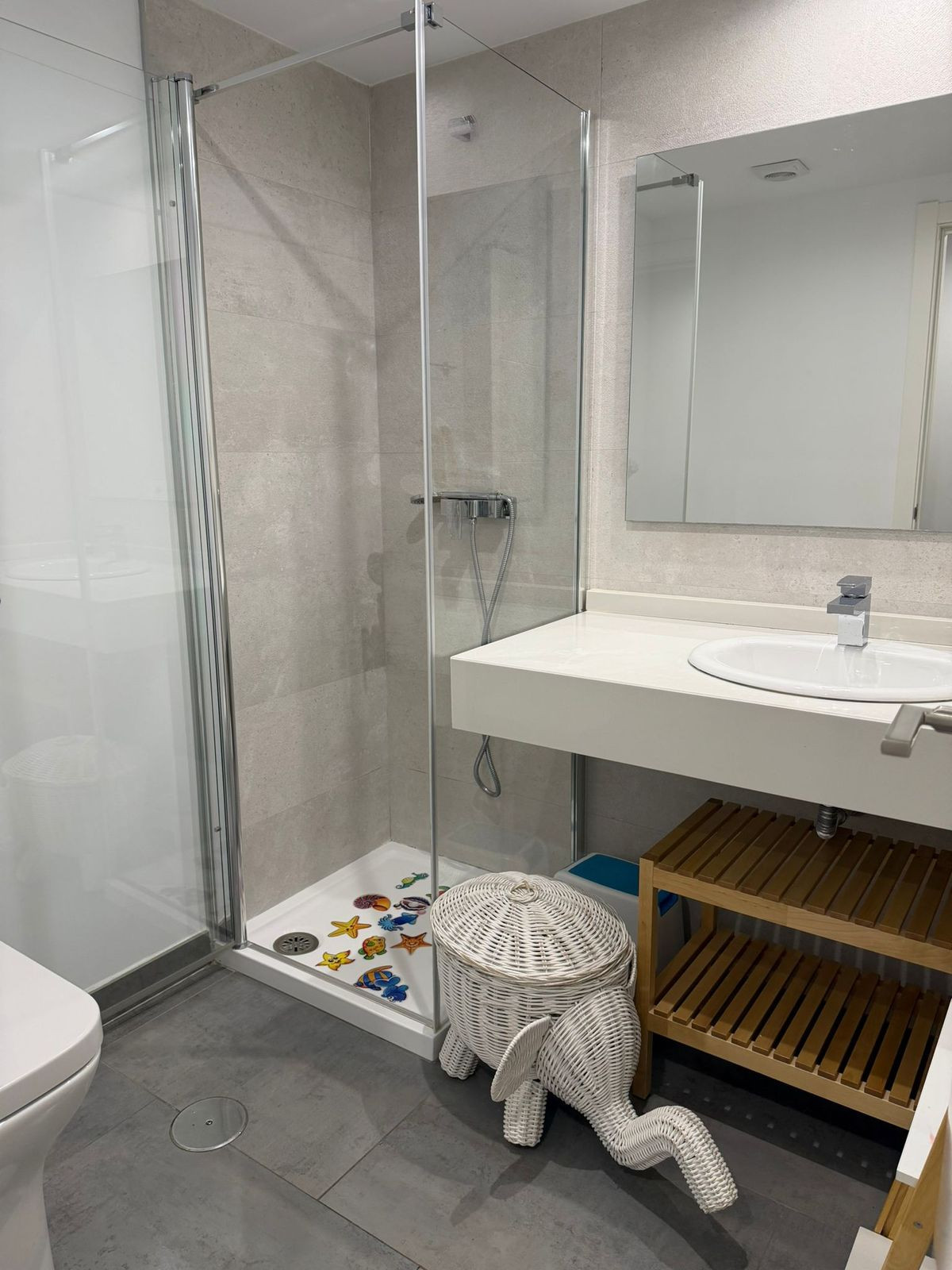 2 Bed Apartment for sale in Estepona Costa Del Sol, Málaga, Spain