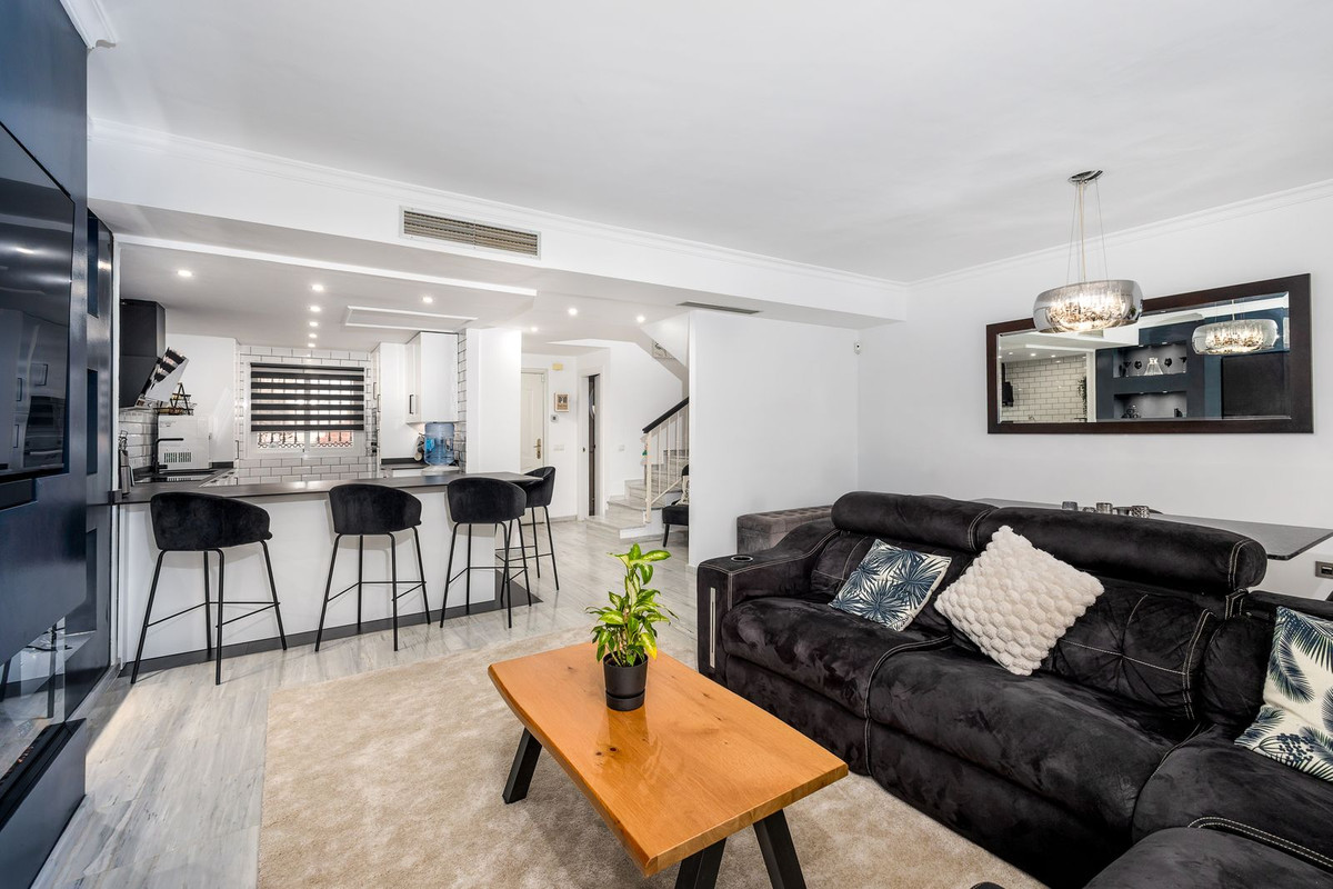 3 Bed Townhouse for sale in Alhaurin Golf Costa Del Sol, Málaga, Spain