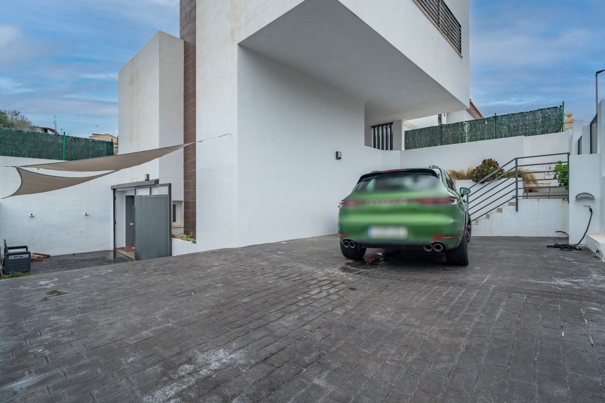 2 Bed Townhouse for sale in Málaga Este Costa Del Sol, Málaga, Spain