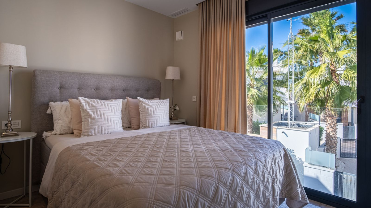 3 Bed Townhouse for sale in Lomas De Cabo Roig Costa Blanca, Alicante, Spain