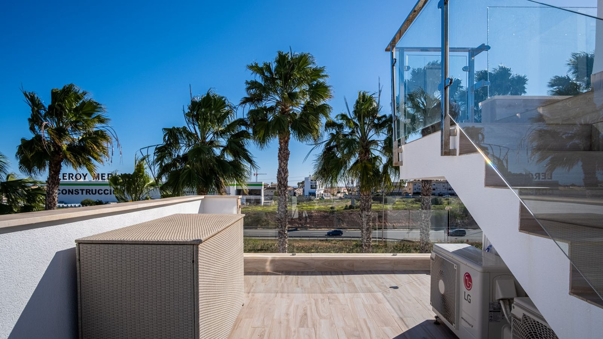 3 Bed Townhouse for sale in Lomas De Cabo Roig Costa Blanca, Alicante, Spain