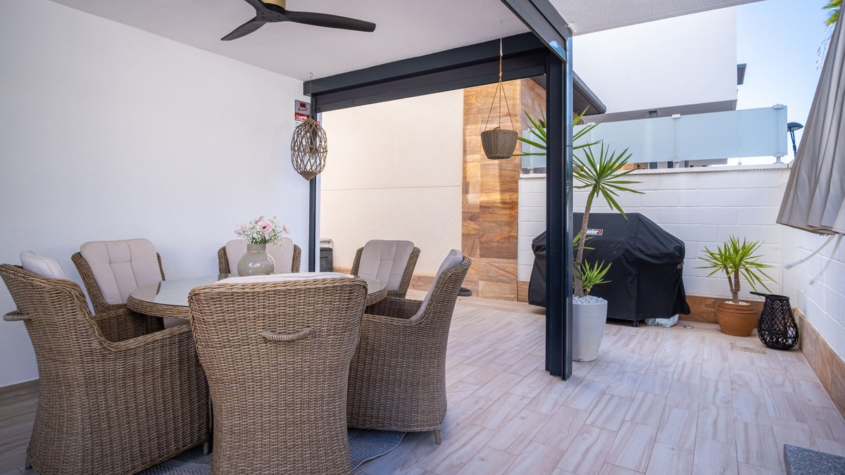 3 Bed Townhouse for sale in Lomas De Cabo Roig Costa Blanca, Alicante, Spain