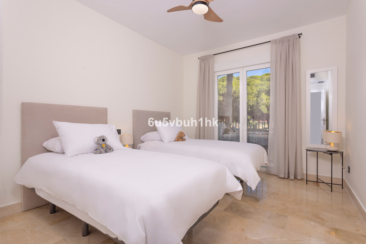3 Bed Apartment for sale in Estepona Costa Del Sol, Málaga, Spain