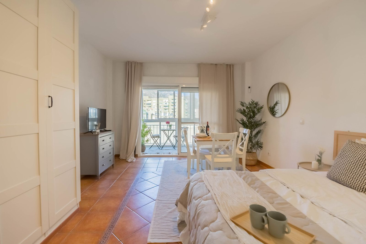 Se vende Estudio Planta Media de 1 dormitorios en Costa Del Sol, Málaga, España