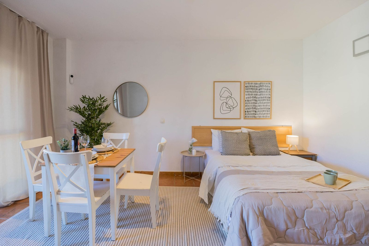 Se vende Estudio Planta Media de 1 dormitorios en Costa Del Sol, Málaga, España