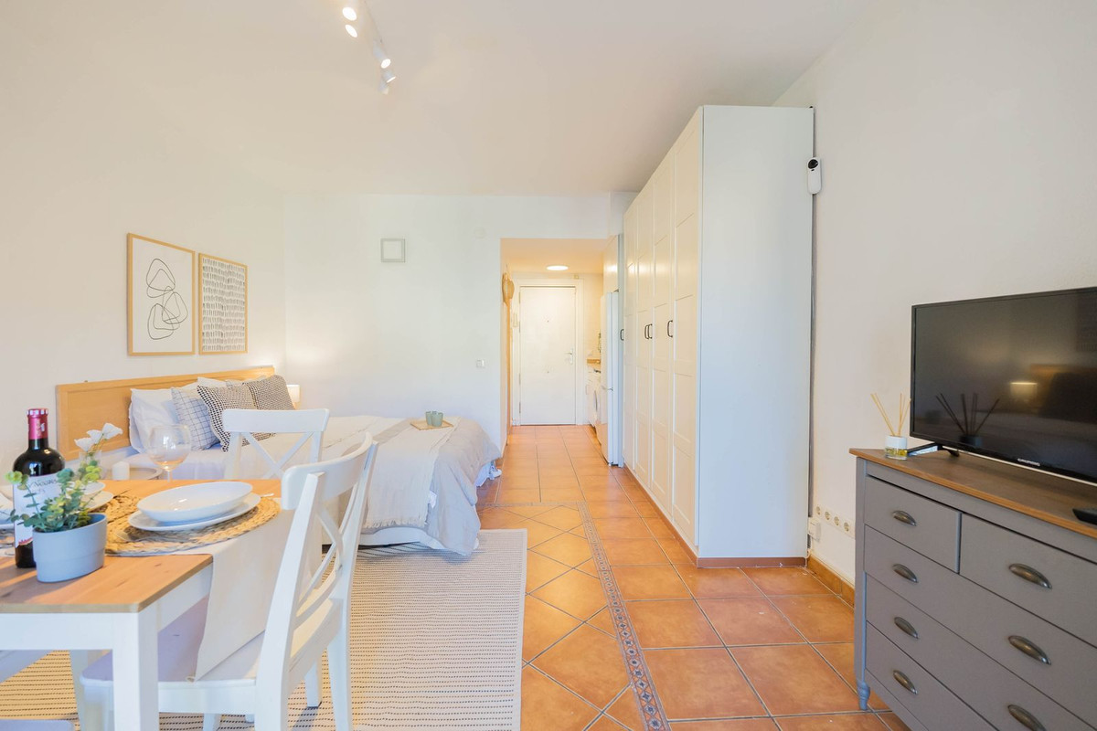 Se vende Estudio Planta Media de 1 dormitorios en Costa Del Sol, Málaga, España