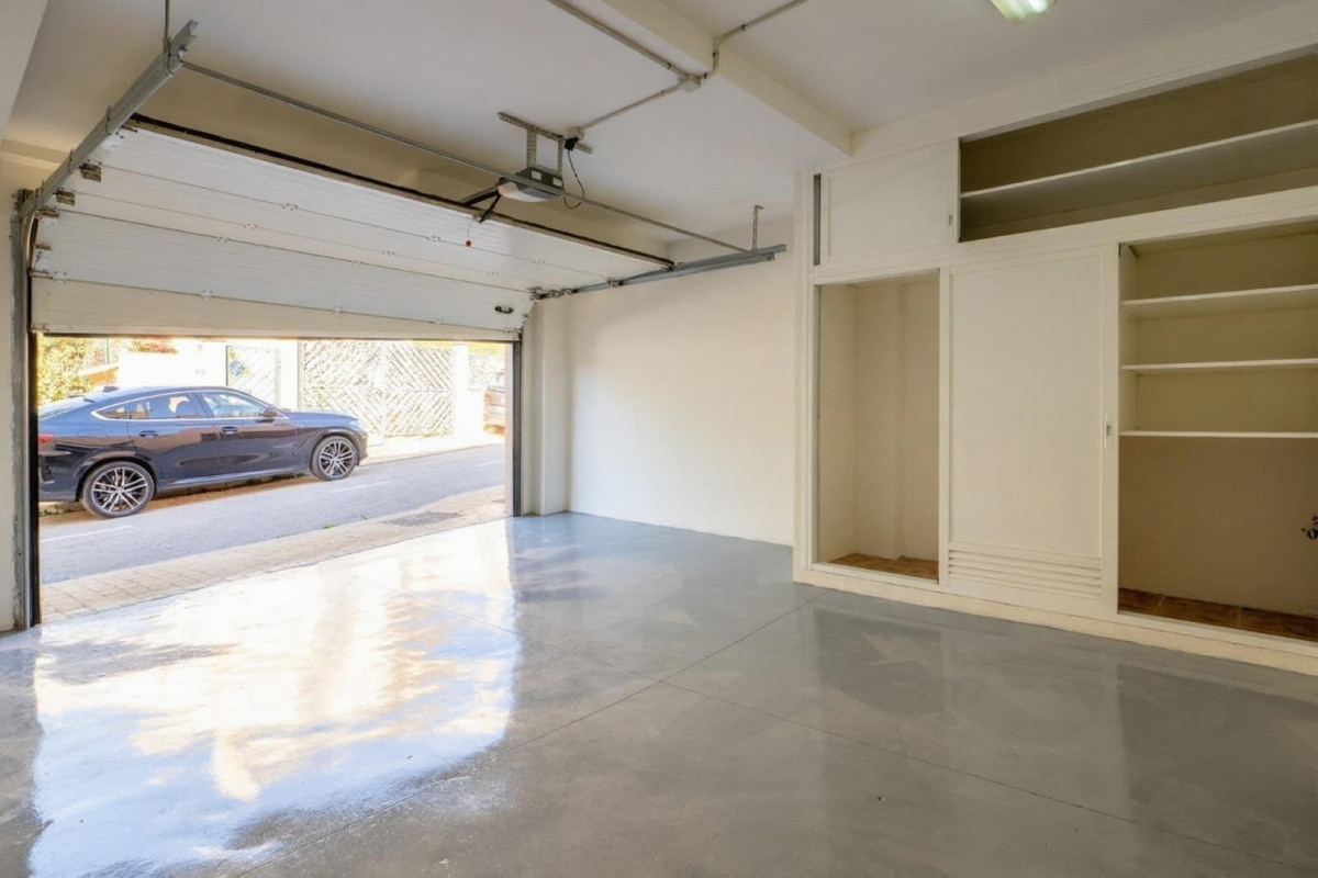 3 Bed Townhouse for sale in Fuengirola Costa Del Sol, Málaga, Spain