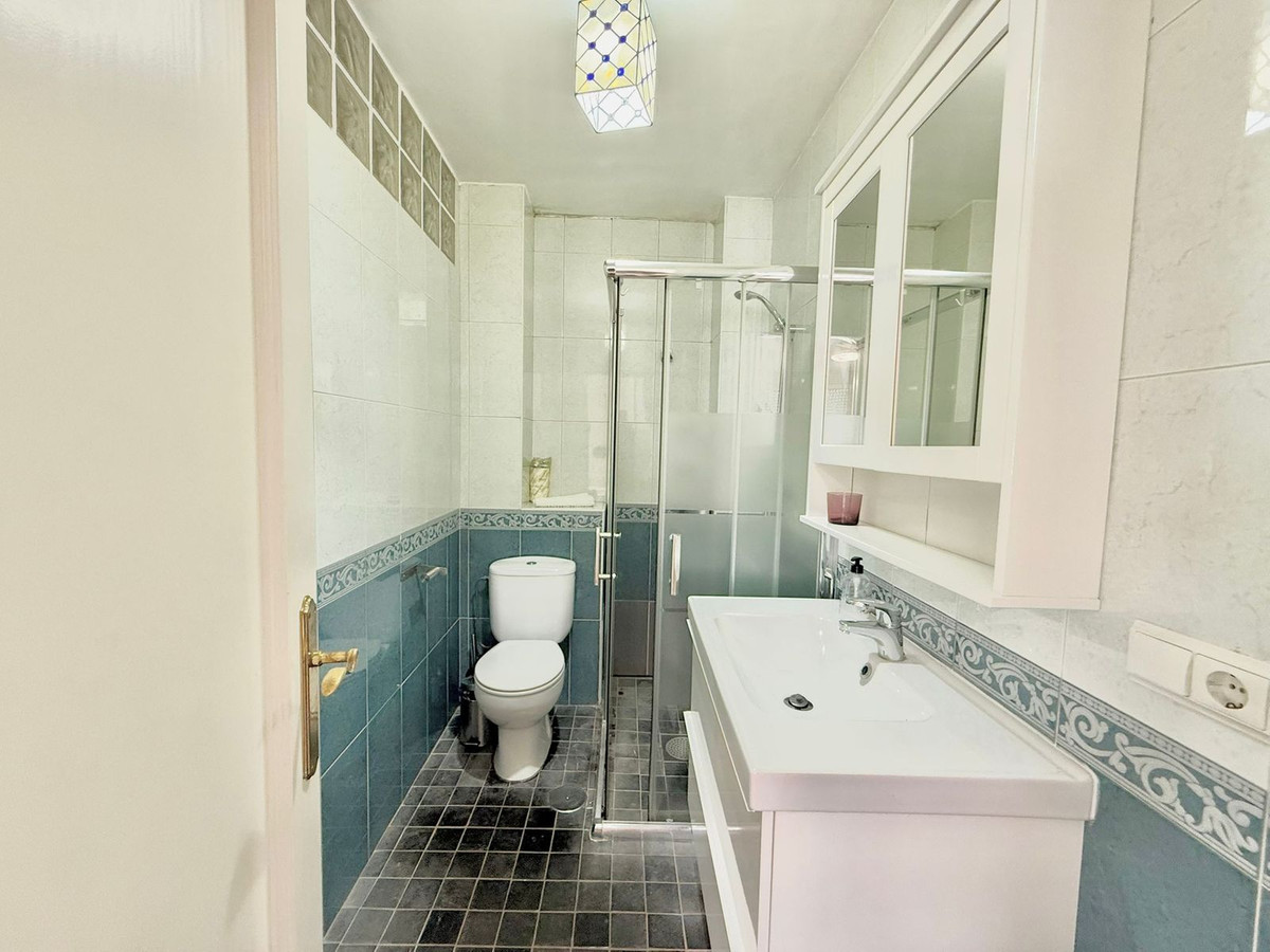 3 Bed Apartment for sale in Fuengirola Costa Del Sol, Málaga, Spain