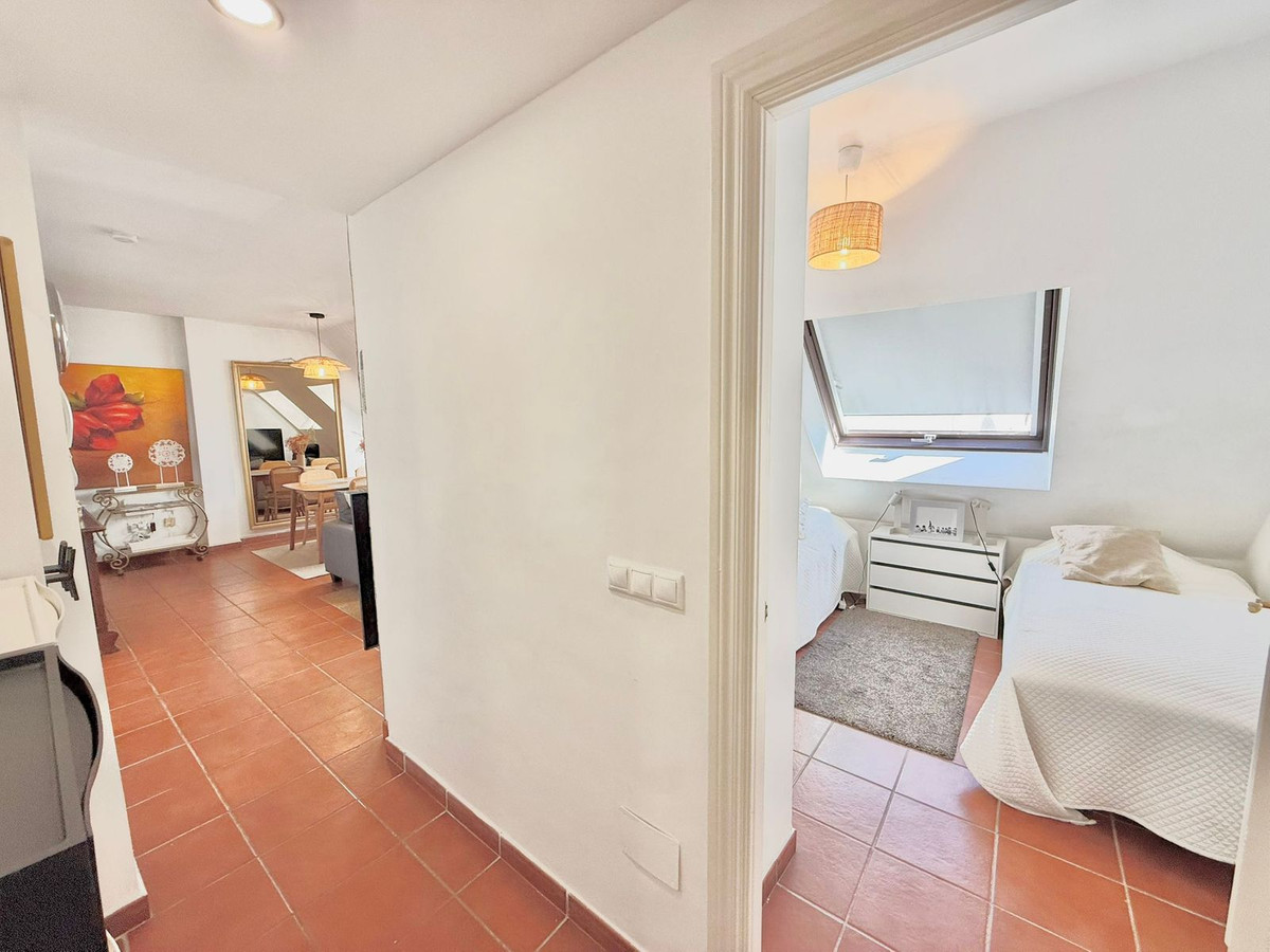 3 Bed Apartment for sale in Fuengirola Costa Del Sol, Málaga, Spain