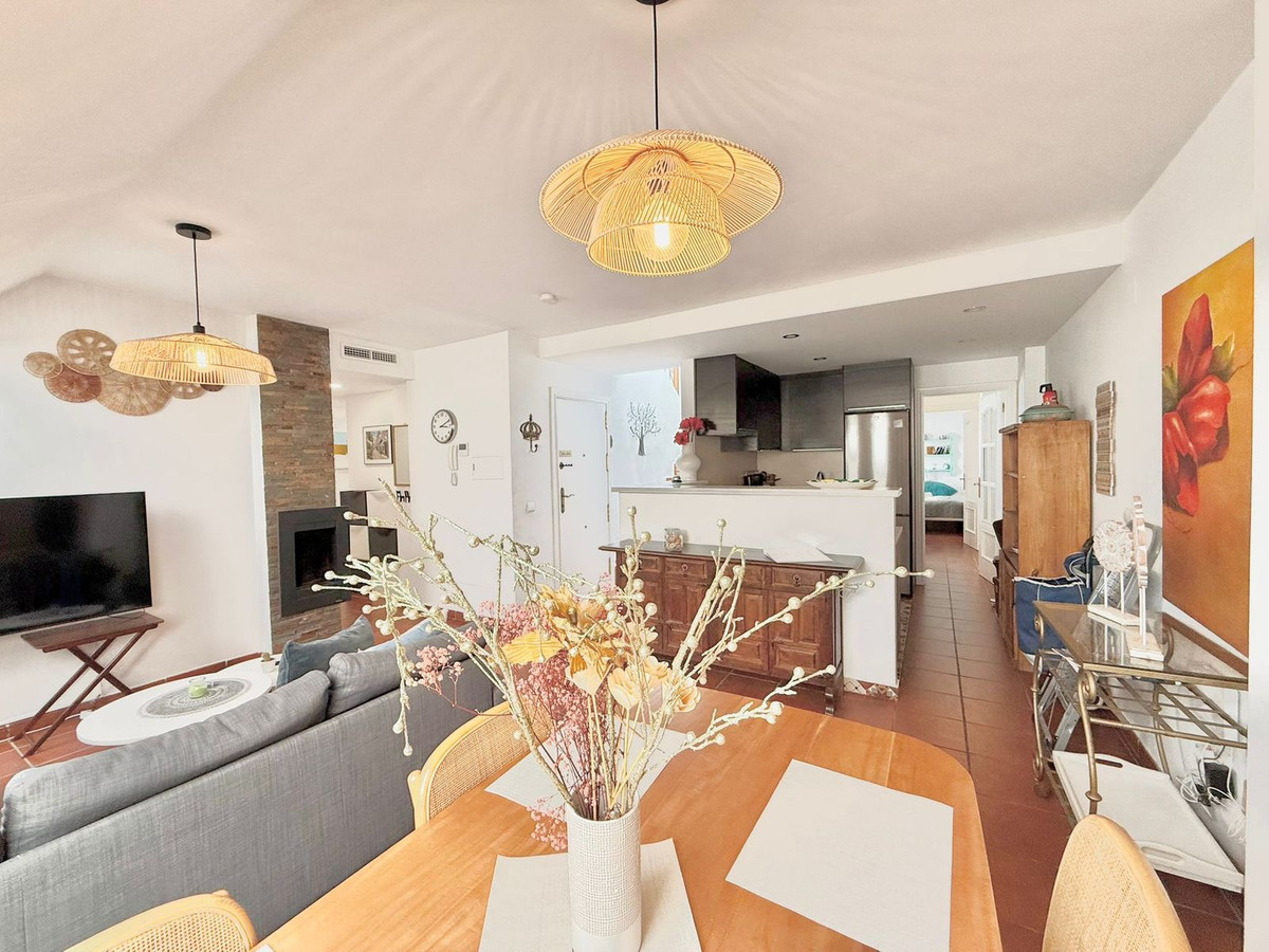 3 Bed Apartment for sale in Fuengirola Costa Del Sol, Málaga, Spain