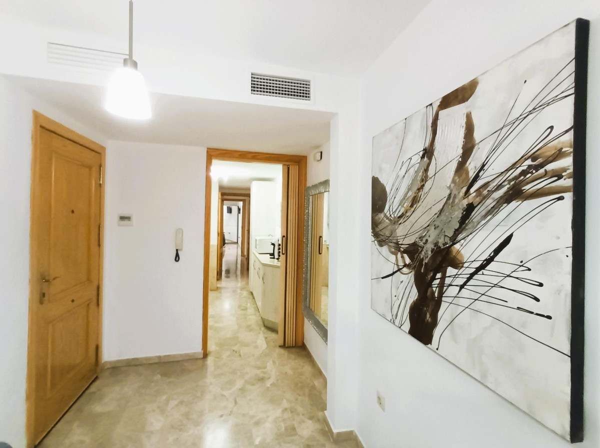 2 Bed Apartment for sale in Fuengirola Costa Del Sol, Málaga, Spain