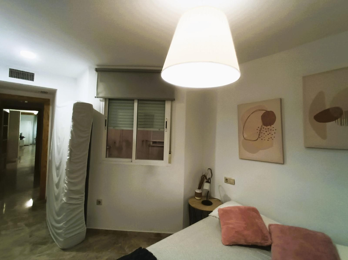 Se vende Apartamento Planta Media de 2 dormitorios en Costa Del Sol, Málaga, España