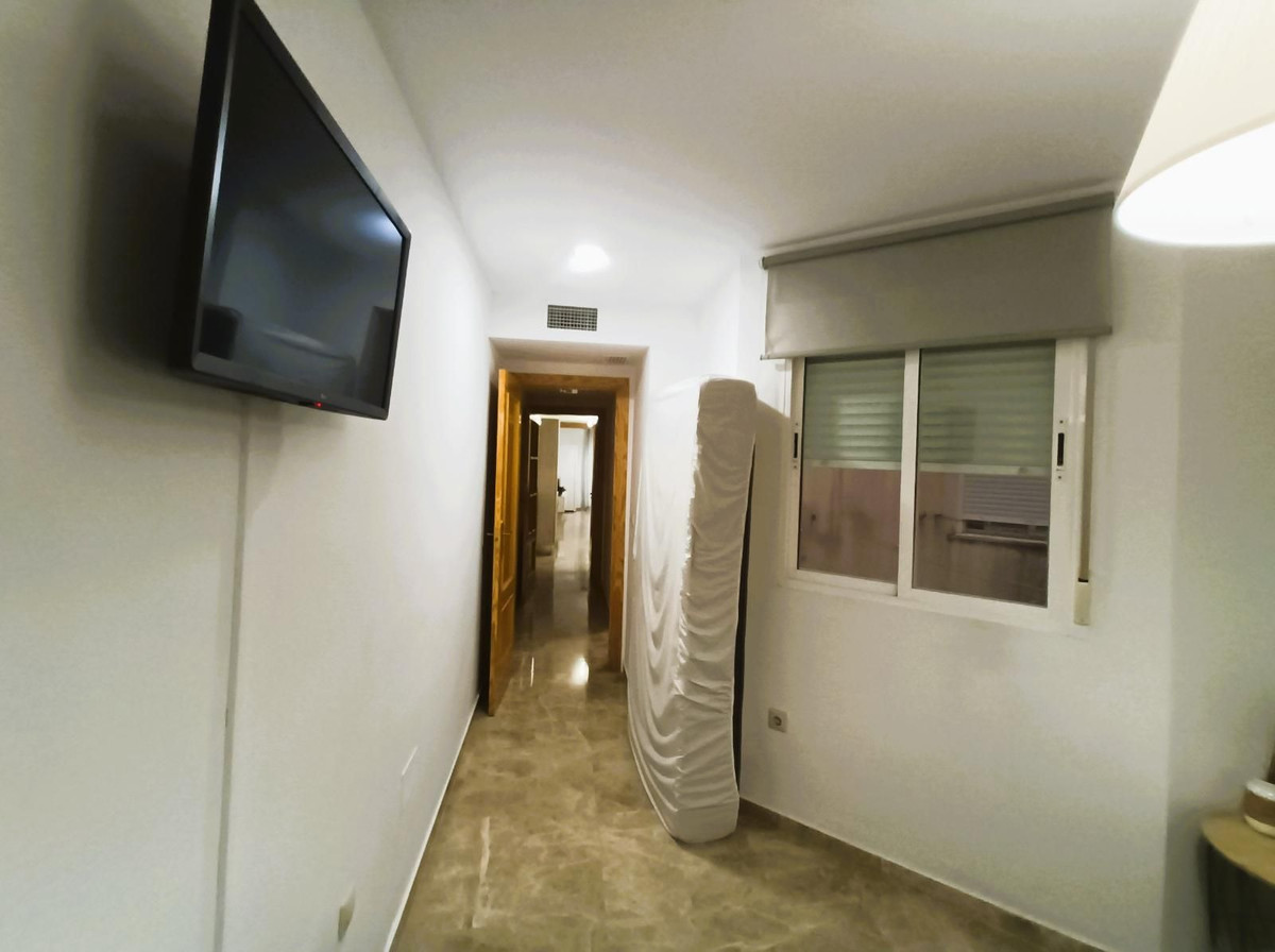 Se vende Apartamento Planta Media de 2 dormitorios en Costa Del Sol, Málaga, España