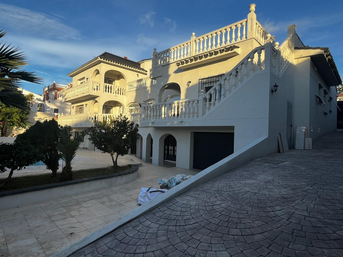 5 Bed Townhouse for sale in Mijas Costa Costa Del Sol, Málaga, Spain