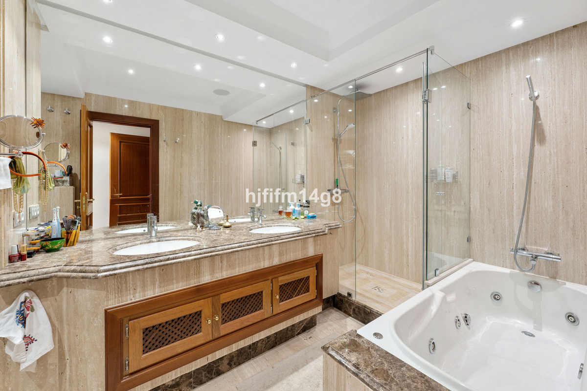 Se vende Ático de 3 dormitorios en Costa Del Sol, Málaga, España
