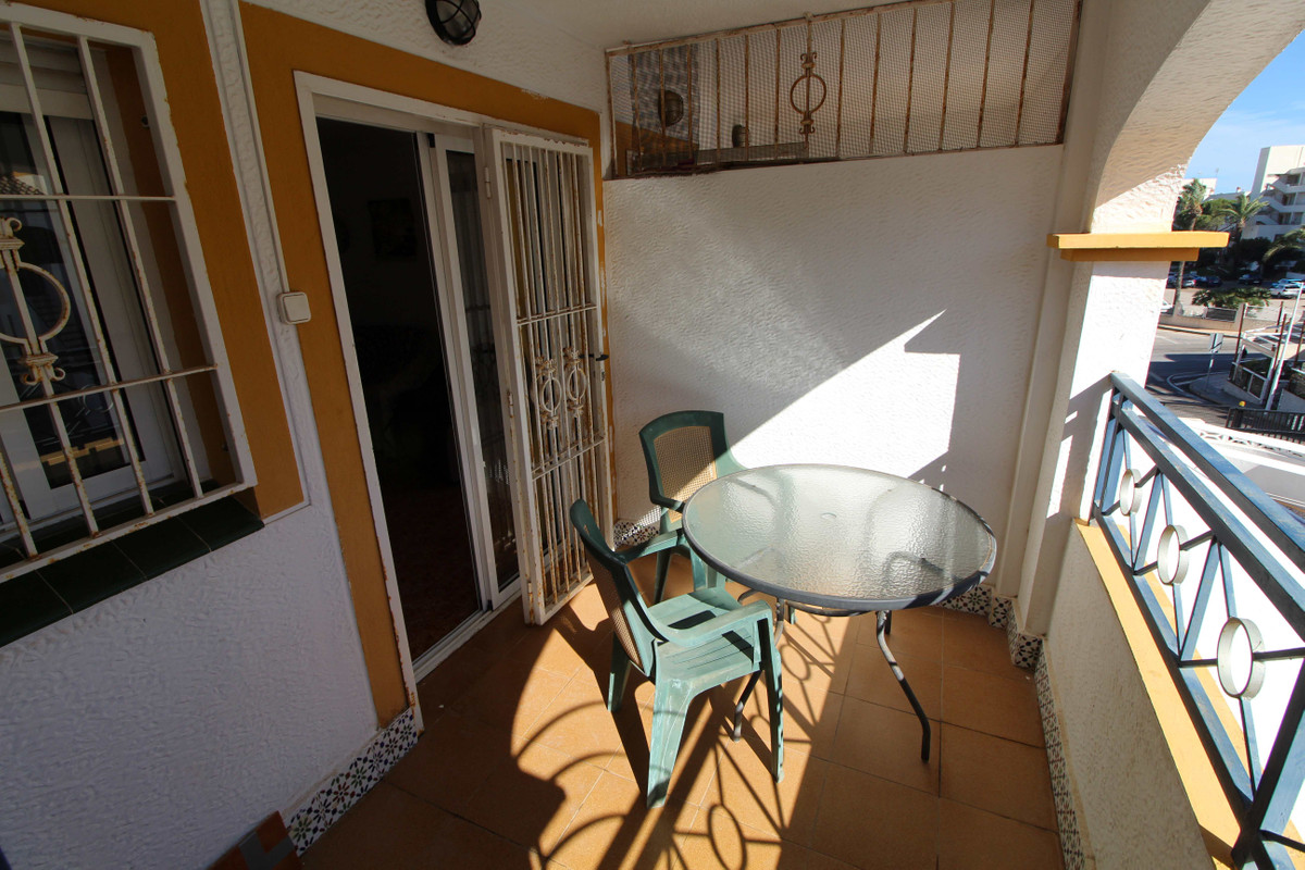 2 Bed Apartment for sale in Gran Alacant Costa Blanca, Alicante, Spain