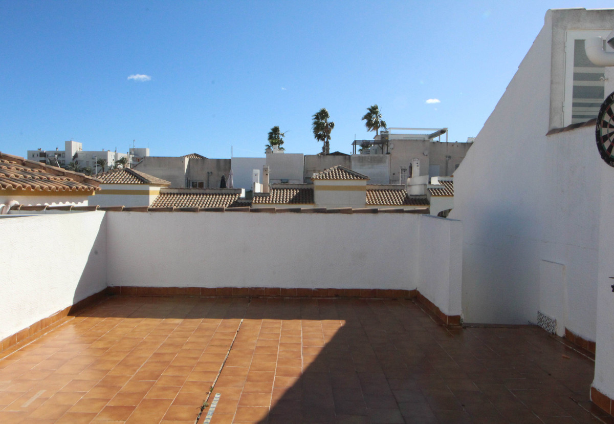 2 Bed Apartment for sale in Gran Alacant Costa Blanca, Alicante, Spain
