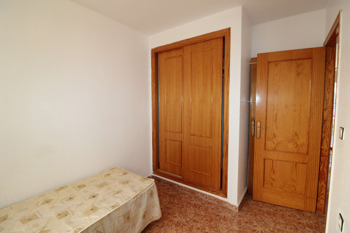 2 Bed Apartment for sale in Gran Alacant Costa Blanca, Alicante, Spain