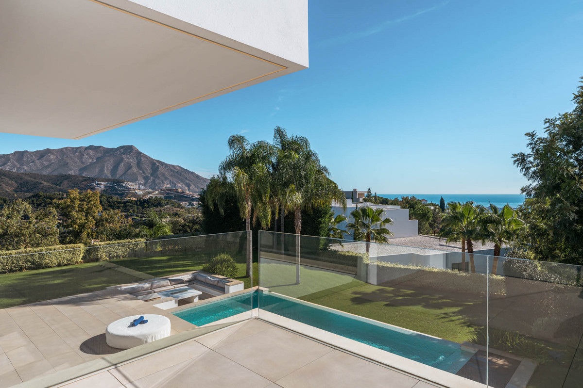 Se vende Villa - Chalet de 5 dormitorios en Costa Del Sol, Málaga, España