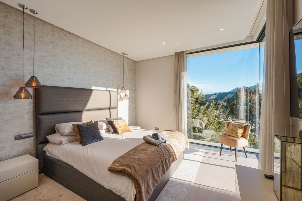 Se vende Villa - Chalet de 5 dormitorios en Costa Del Sol, Málaga, España