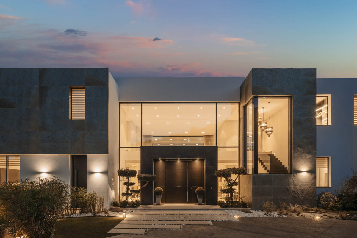 Se vende Villa - Chalet de 5 dormitorios en Costa Del Sol, Málaga, España