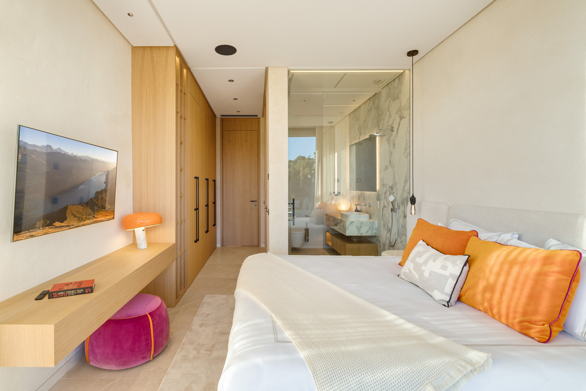 Se vende Villa - Chalet de 6 dormitorios en Costa Del Sol, Málaga, España