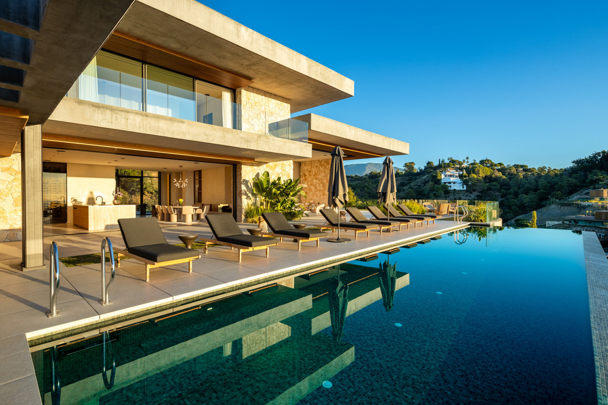 Se vende Villa - Chalet de 6 dormitorios en Costa Del Sol, Málaga, España