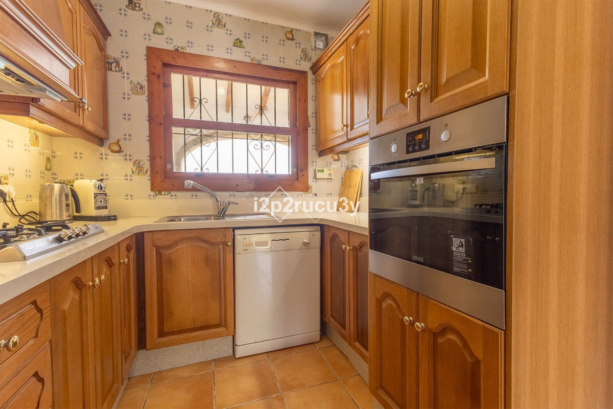 Se vende Villa - Chalet de 4 dormitorios en Costa Blanca, Alicante, España