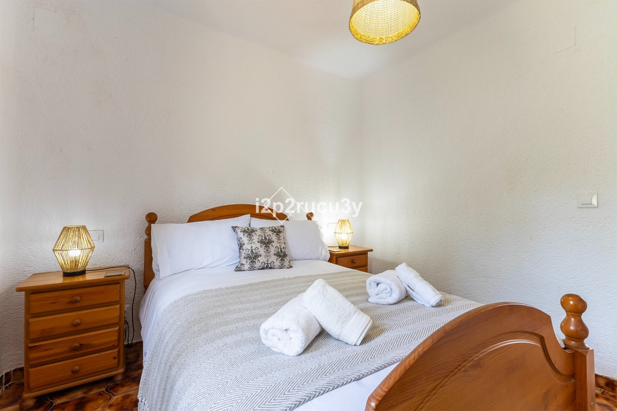 Se vende Villa - Chalet de 4 dormitorios en Costa Blanca, Alicante, España