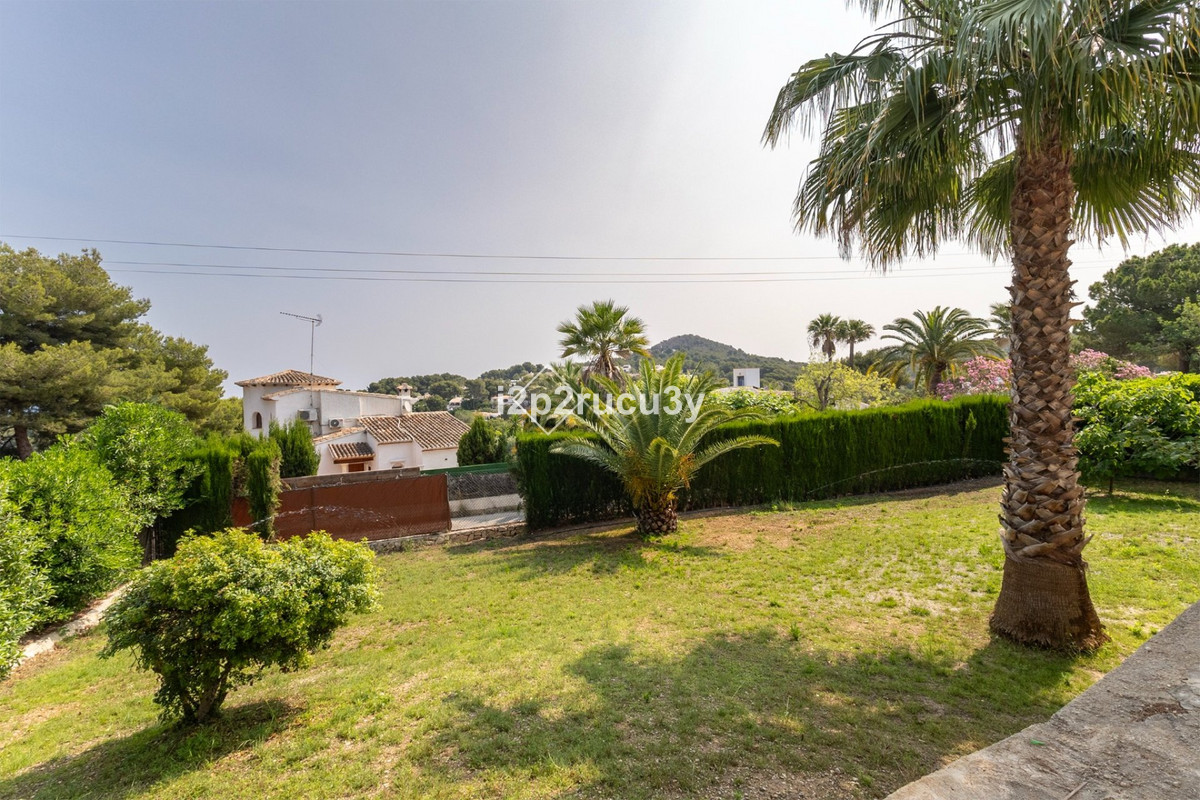 Se vende Villa - Chalet de 4 dormitorios en Costa Blanca, Alicante, España