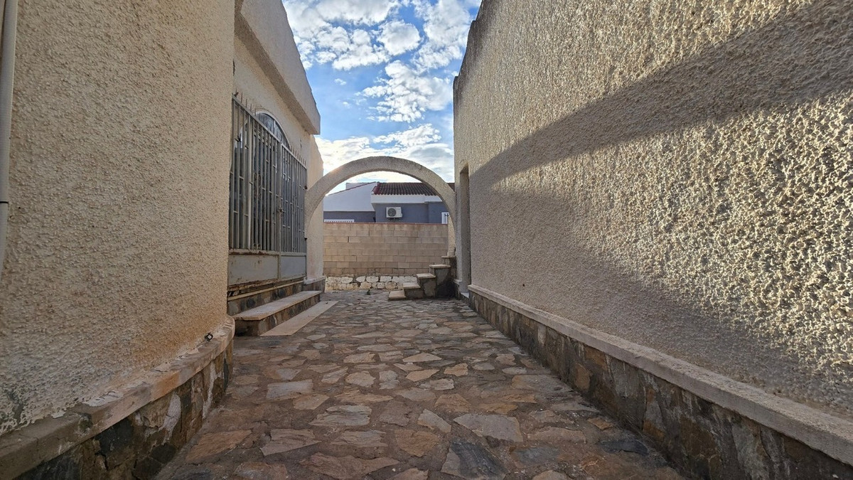 3 Bed Townhouse for sale in Torrevieja Costa Blanca, Alicante, Spain