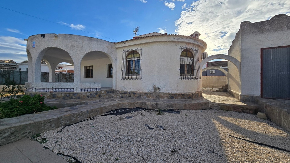 3 Bed Townhouse for sale in Torrevieja Costa Blanca, Alicante, Spain