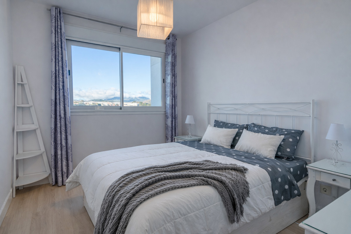 3 Bed Apartment for sale in Estepona Costa Del Sol, Málaga, Spain