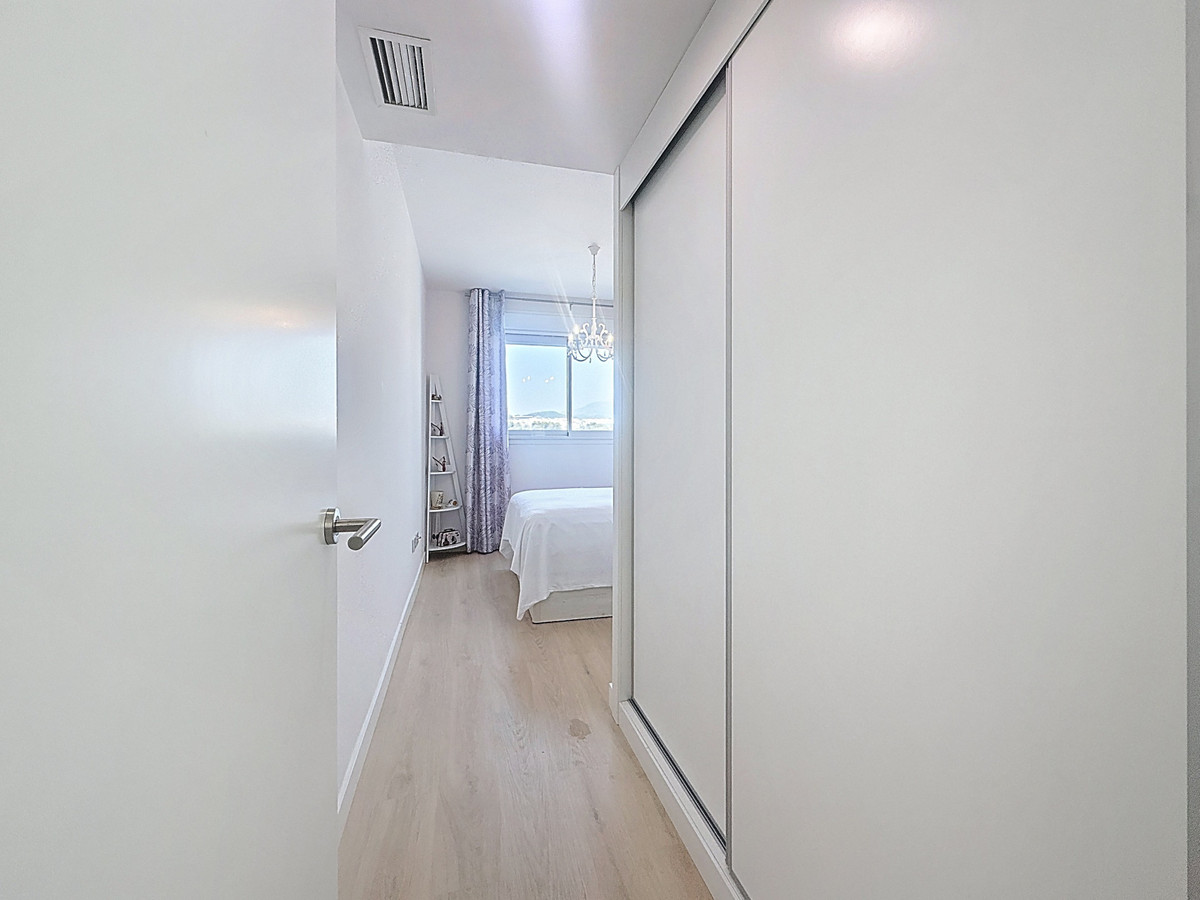 3 Bed Apartment for sale in Estepona Costa Del Sol, Málaga, Spain