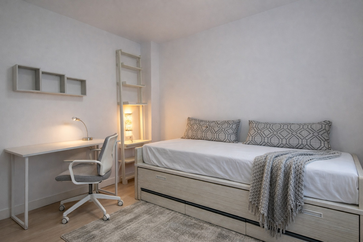 3 Bed Apartment for sale in Estepona Costa Del Sol, Málaga, Spain