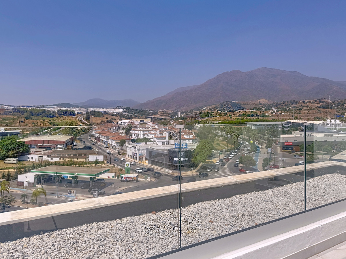 3 Bed Apartment for sale in Estepona Costa Del Sol, Málaga, Spain