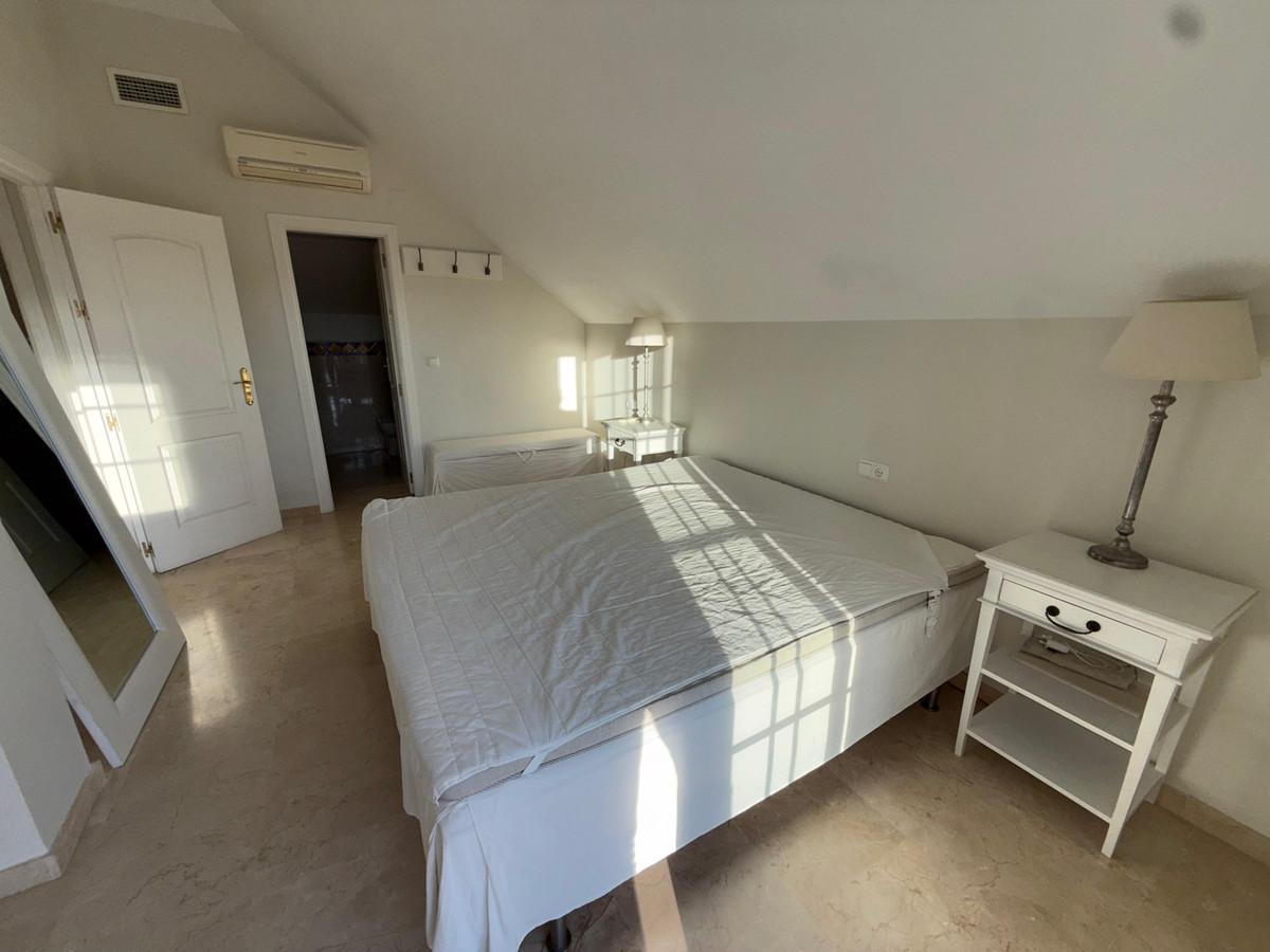 4 Bed Apartment for sale in Nueva Andalucía Costa Del Sol, Málaga, Spain
