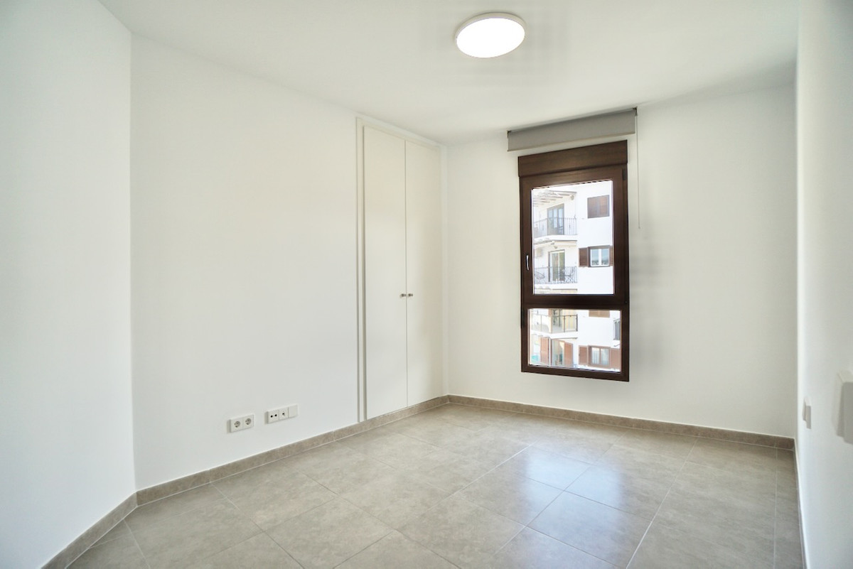 Se vende Apartamento Planta Media de 2 dormitorios en Costa Blanca, Alicante, España