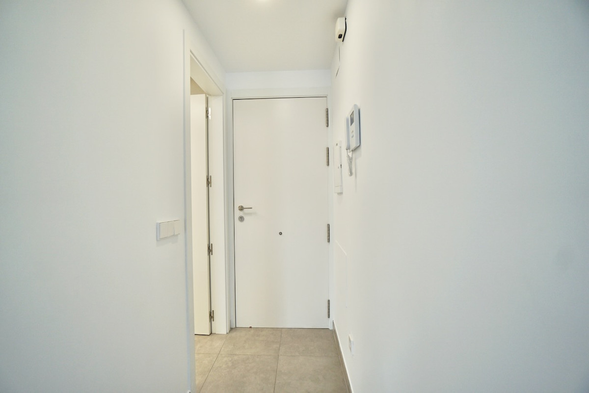 Se vende Apartamento Planta Media de 2 dormitorios en Costa Blanca, Alicante, España