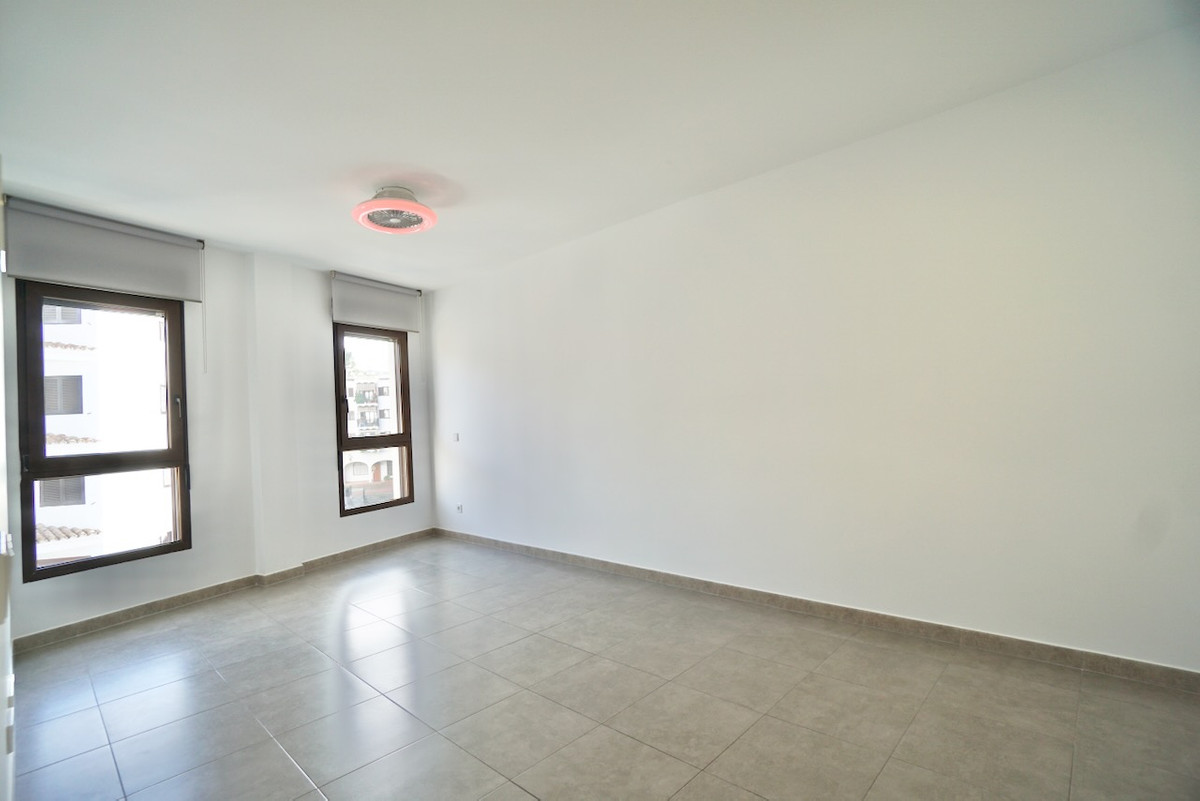 Se vende Apartamento Planta Media de 2 dormitorios en Costa Blanca, Alicante, España