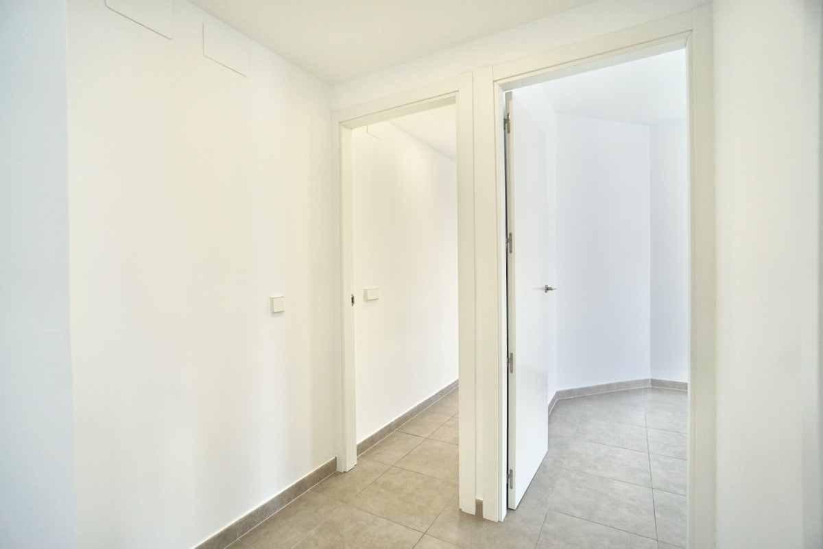 Se vende Apartamento Planta Media de 2 dormitorios en Costa Blanca, Alicante, España