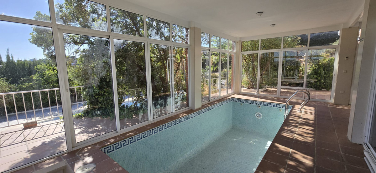 Se vende Villa - Chalet de 6 dormitorios en Costa Del Sol, Málaga, España