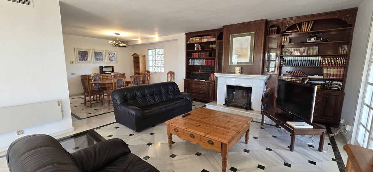 Se vende Villa - Chalet de 6 dormitorios en Costa Del Sol, Málaga, España