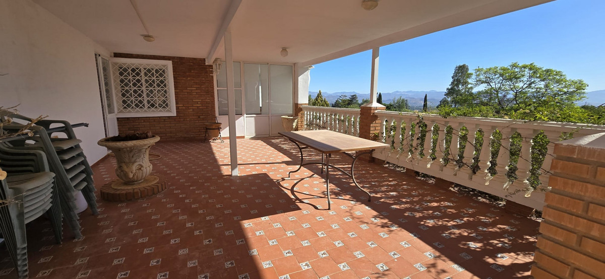 Se vende Villa - Chalet de 6 dormitorios en Costa Del Sol, Málaga, España